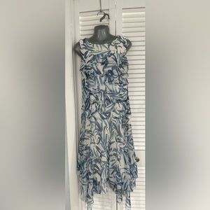 I LE light blue and off white tiered, drop waist, handkerchief flowy dress sz 10